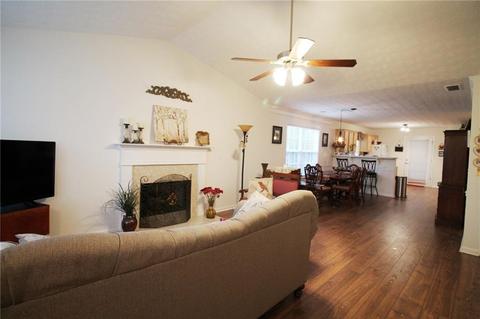 266 Memory Ln, Winder, GA 30680 photo 3