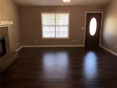 727 Crestview Dr, Bethlehem, GA 30620 photo 4