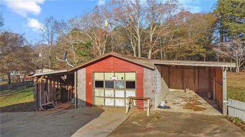 192 Booth Rd, Statham, GA 30666 photo 4