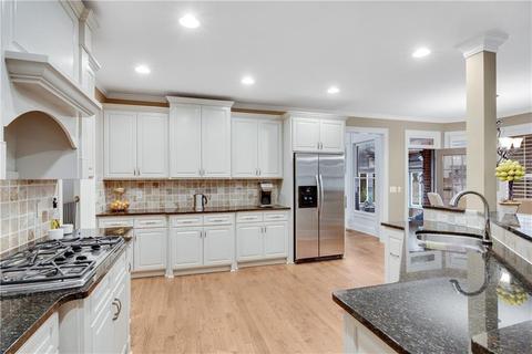 8455 Merion Dr, Duluth, GA 30097 photo 16
