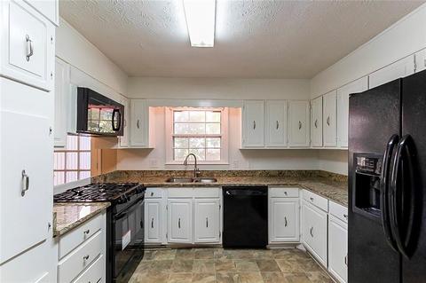 3296 Salem East Dr SE, Conyers, GA 30013 photo 4