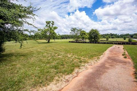 605 Club Dr, Commerce, GA 30529 photo 10