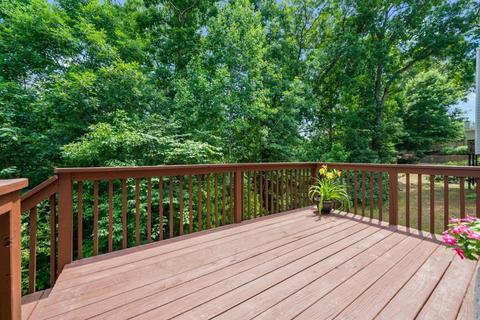 490 Hammersmith Dr, Suwanee, GA 30024 photo 9