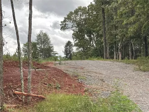 1911 Euharlee Rd, Kingston, GA 30145