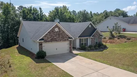 1949 Paynes Pt, Winder, GA 30680 photo 3