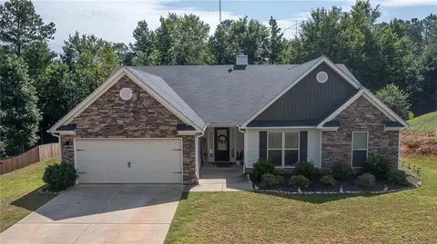 1949 Paynes Pt, Winder, GA 30680 photo 1