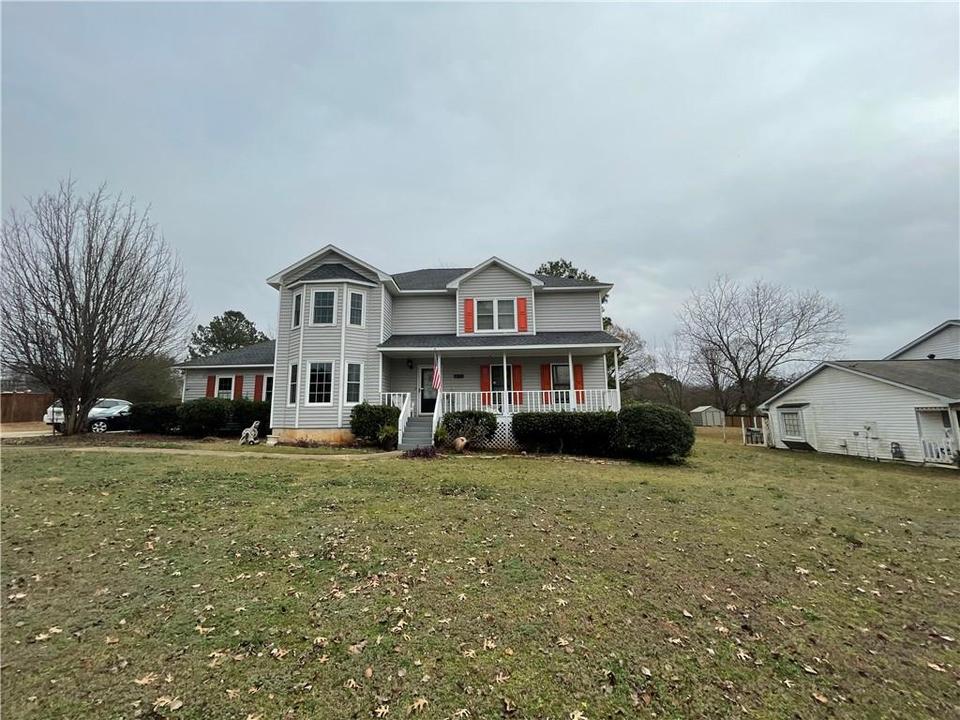 5444 Barrwyn Dr, Rex, GA 30273 15 Photos MLS 6986318 Movoto