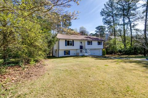 2448 Three Bars Dr, Grayson, GA 30017 photo 3