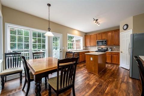 681 Hexham Ct, Suwanee, GA 30024 photo 9