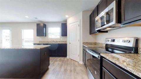 786 Clydes Way, Jackson, GA 30233 photo 2