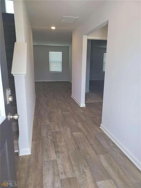 1100 Bluecoat Cir, Hampton, GA 30228 photo 3