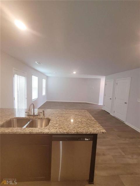 1100 Bluecoat Cir, Hampton, GA 30228 photo 10