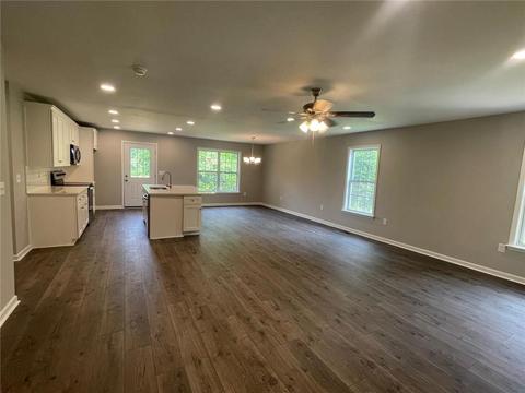 127 Easy St, Dublin, GA 31021 photo 2