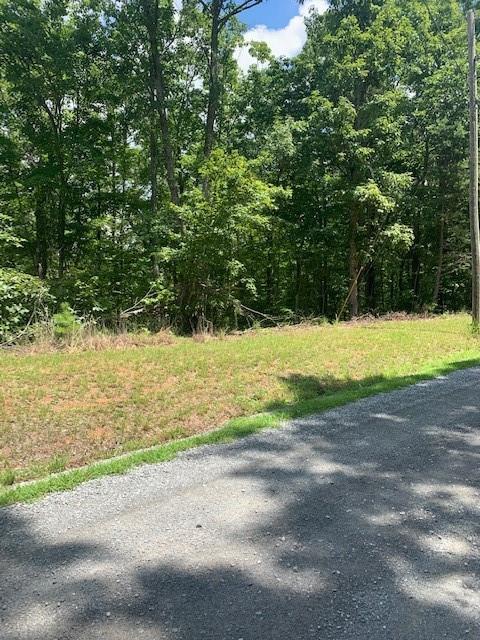 1058 Lakeland Dr, Ellijay, GA 30540