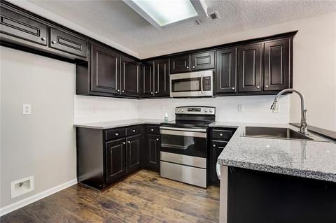 1450 Box Cir, Winder, GA 30680 photo 4
