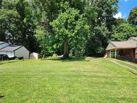 0 Carter Cir, East Point, GA 30344