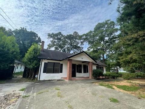 1544 Venetian Dr SW, Atlanta, GA 30311