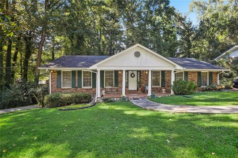 2813 Black Forest Trl SW, Atlanta, GA 30331