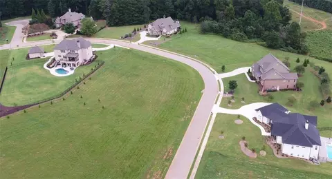 5349 Retreat Dr, Flowery Branch, GA 30542