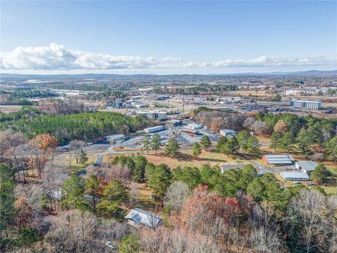 259 Curtis Cir SE, Calhoun, GA 30701 photo 2
