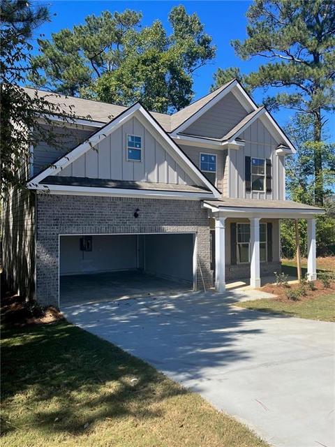 102 Massey Ct, Calhoun, GA 30701