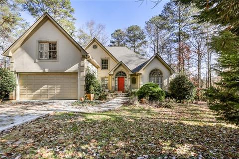 2077 Rosser Pl, Stone Mountain, GA 30087