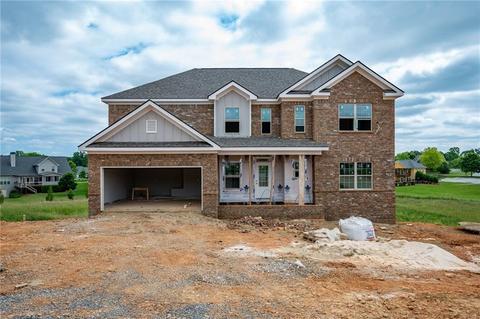 158 Harbor Trl, Adairsville, GA 30103