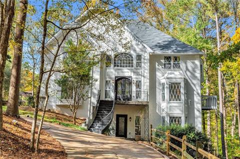 3607 Wildwood Farms Dr, Peachtree Corners, GA 30096