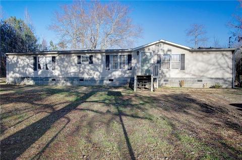 33 Dogwood Ln NW, Cartersville, GA 30121