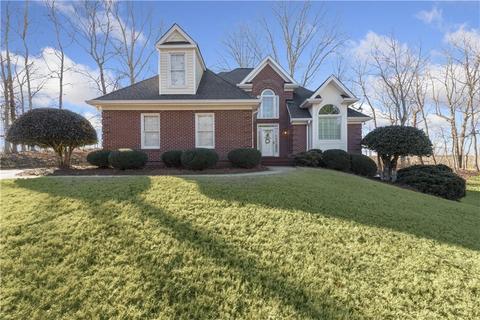 24 Laurel Lakes Dr, Carrollton, GA 30116