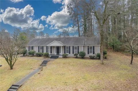 44 Seminole Dr, Toccoa, GA 30577 photo 2