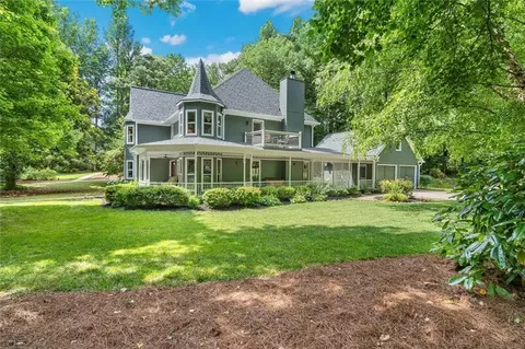 2282 Woodsfield Ln NE, Marietta, GA 30062