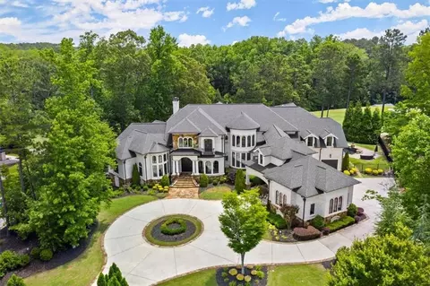 3263 Balley Forrest Dr, Alpharetta, GA 30004