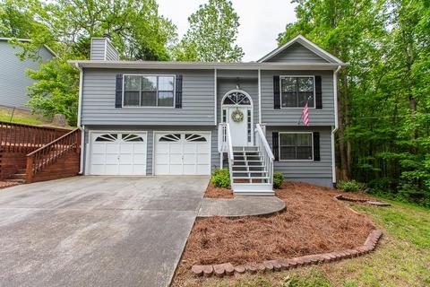 4311 Falcon Crest Dr, Flowery Branch, GA 30542