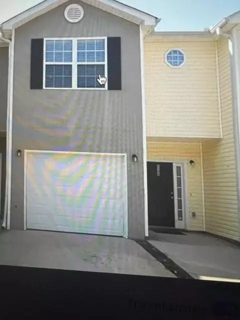 2306 Nicole Dr, Hampton, GA 30228