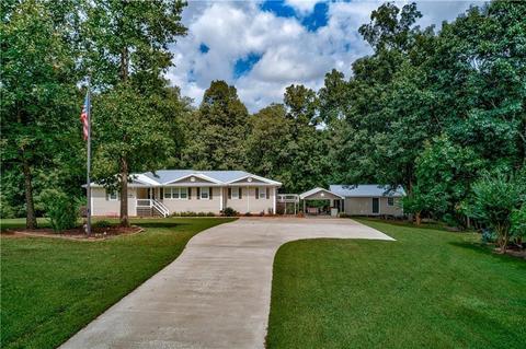 6175 Bannister Rd, Cumming, GA 30028