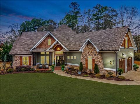 114 Quail Run Dr, Calhoun, GA 30701