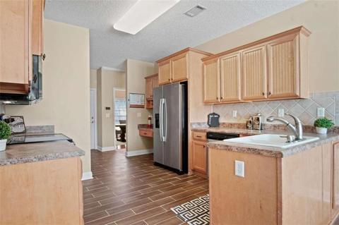 268 Caitlyn Dr, Hampton, GA 30228 photo 9