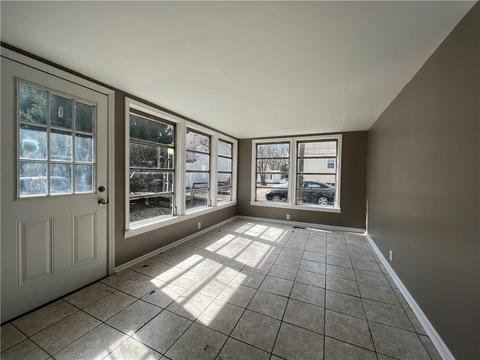 349 Forsyth St, Barnesville, GA 30204 photo 8
