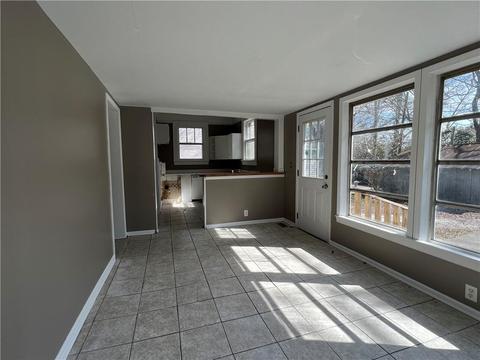 349 Forsyth St, Barnesville, GA 30204 photo 9