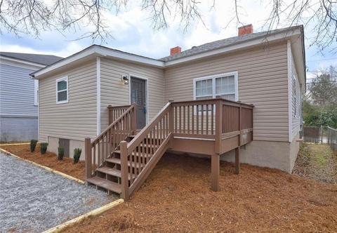 20 Hemlock St, Porterdale, GA 30014
