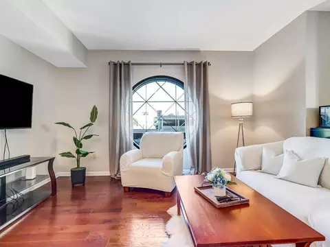 3040 Peachtree Rd NW #412, Atlanta, GA 30305