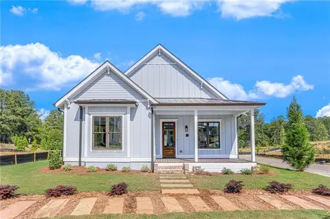958 Hilltop Park Ct, Dacula, GA 30019