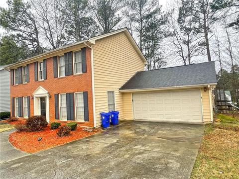 645 Watson Cv, Stone Mountain, GA 30087