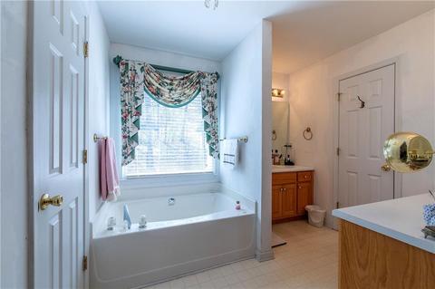 19 N Hampton Dr, White, GA 30184 photo 23
