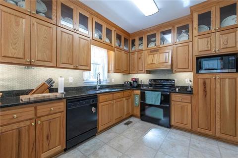 19 N Hampton Dr, White, GA 30184 photo 17