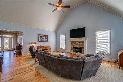 30 Spring Lake Trl, White, GA 30184 photo 9