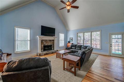 30 Spring Lake Trl, White, GA 30184 photo 8