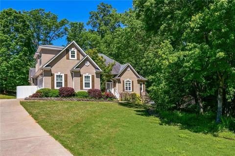 397 Glouchester Dr, Locust Grove, GA 30248