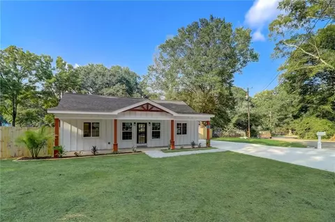 1 Cardinal Dr, Austell, GA 30168